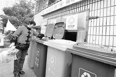 中国人均住宅_中国人均垃圾产量(2)